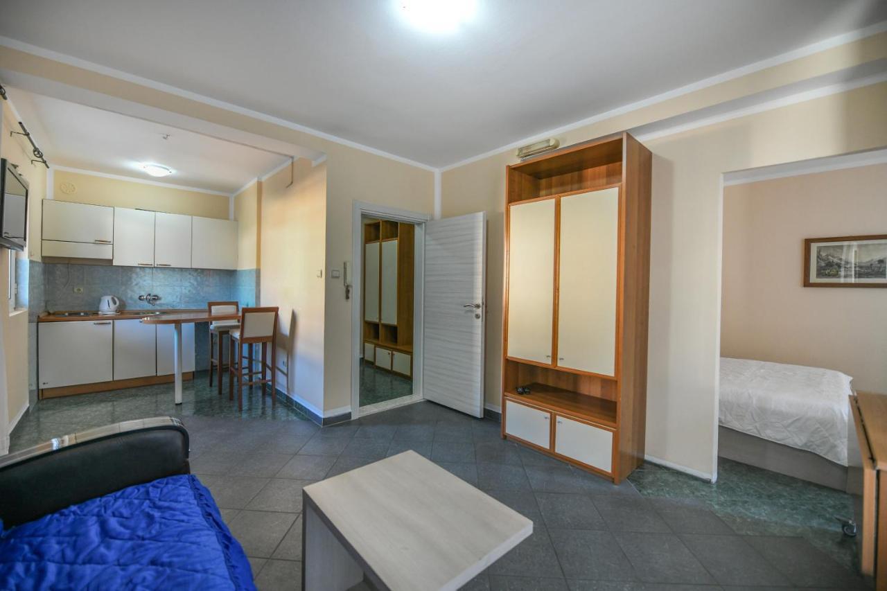 Jolly Apartments Будва Екстериор снимка